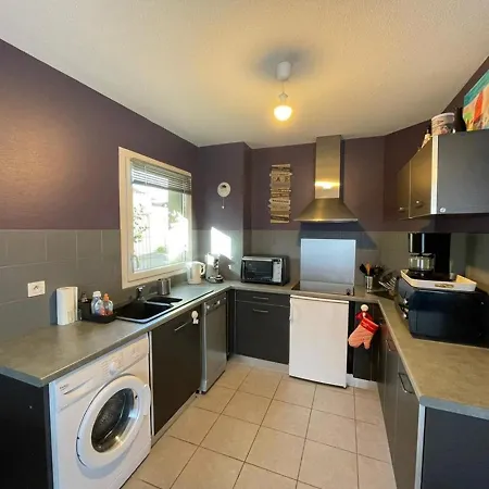 En Rez-de-jardin A 100m De La Avec Terrasse Et Parking - Fr-1-413-107 Capbreton